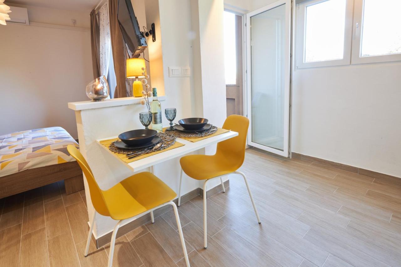 Apartment Yellow بوريتش المظهر الخارجي الصورة