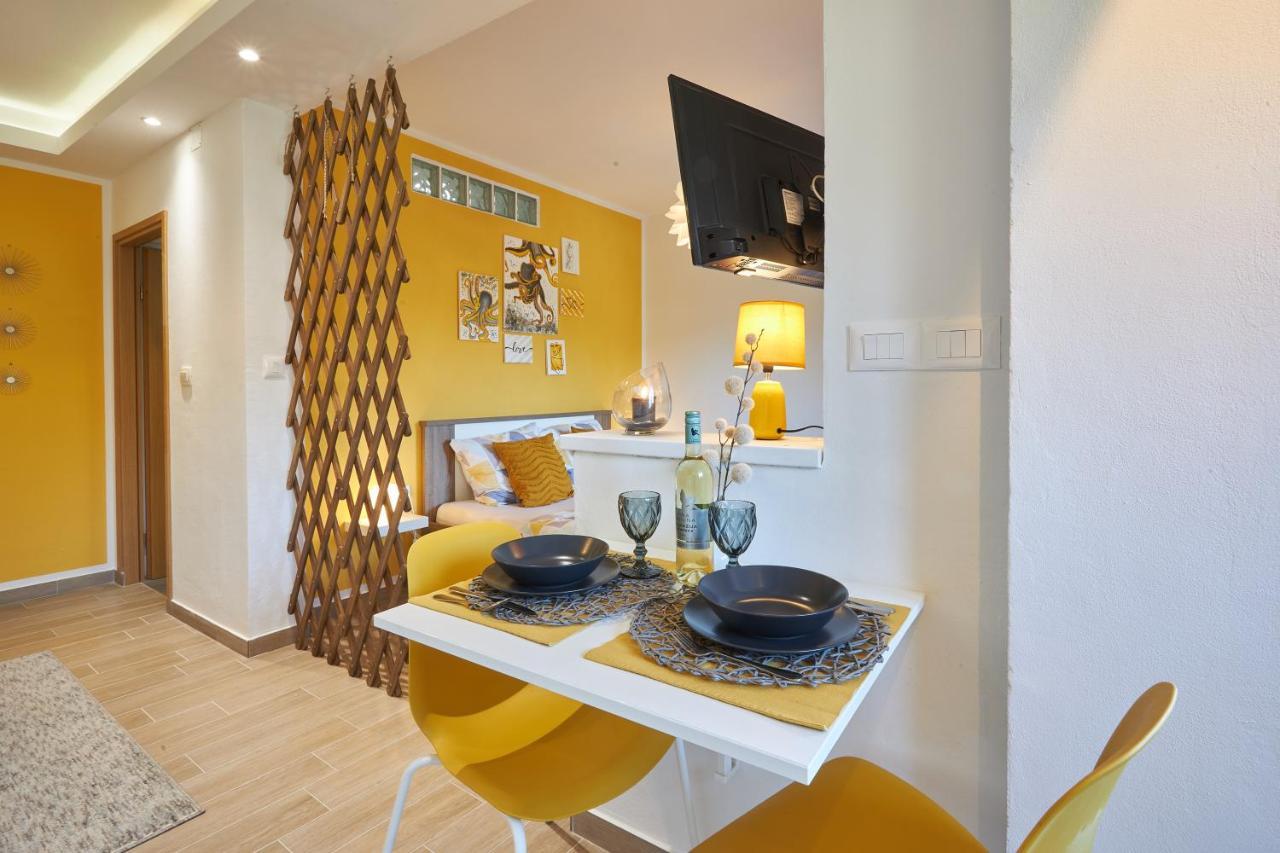 Apartment Yellow بوريتش المظهر الخارجي الصورة